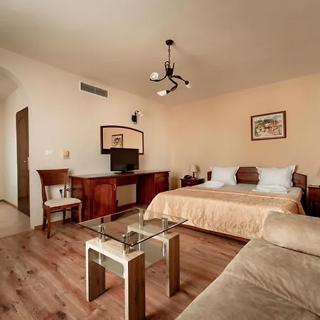 Winpalace Hotel 2*